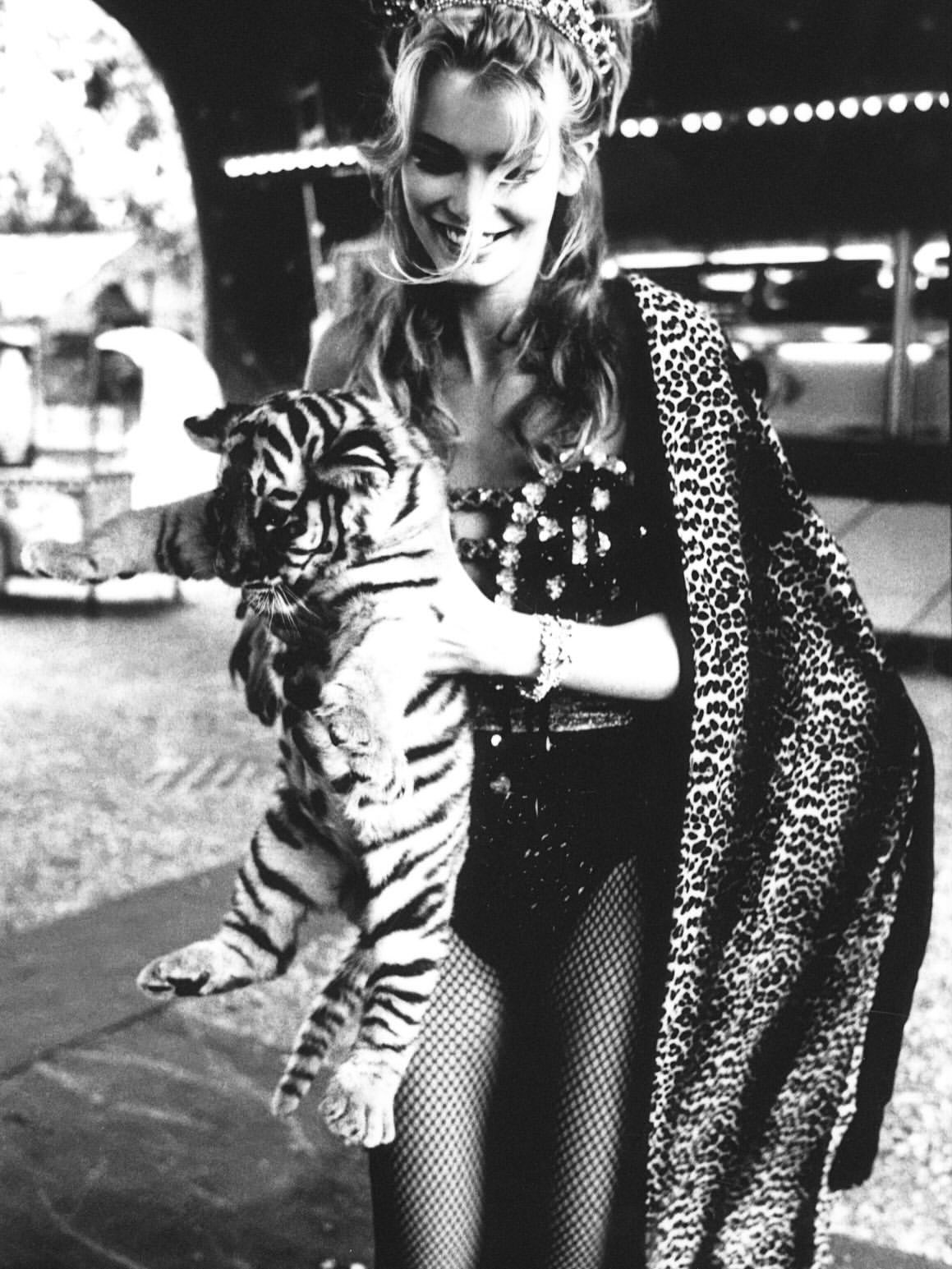 Ellen Von Unwerth X Fotomuseum aan het Vrijthof