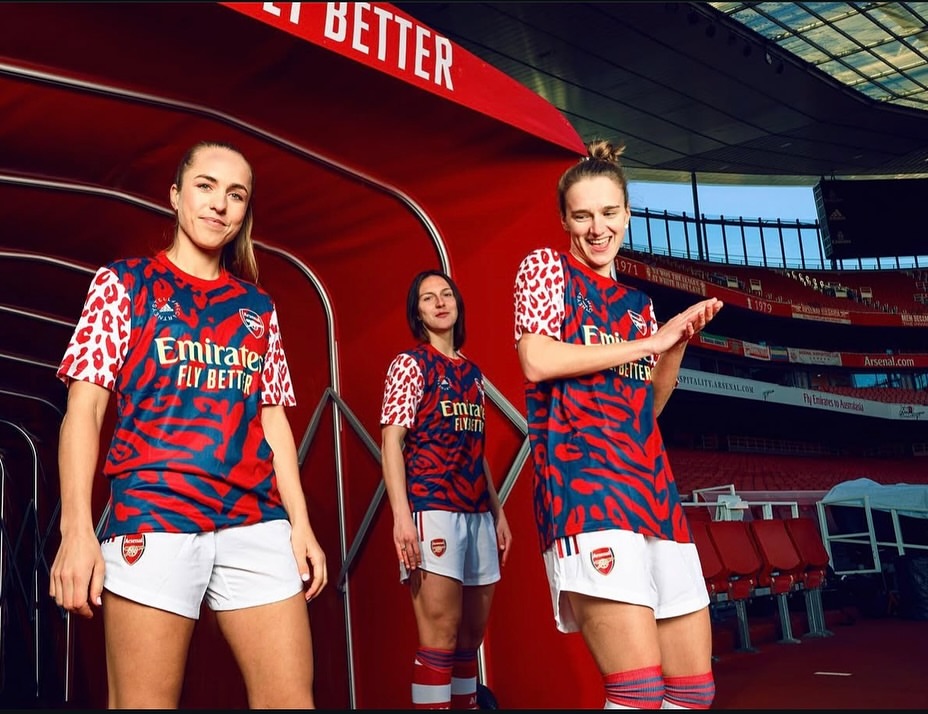 Photographer: @micaelamclucas 