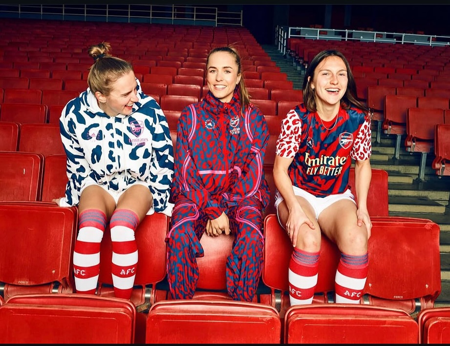 Photographer: @micaelamclucas 