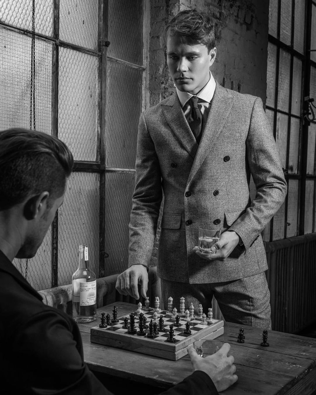 Elegant Magazine |  Dec. 22