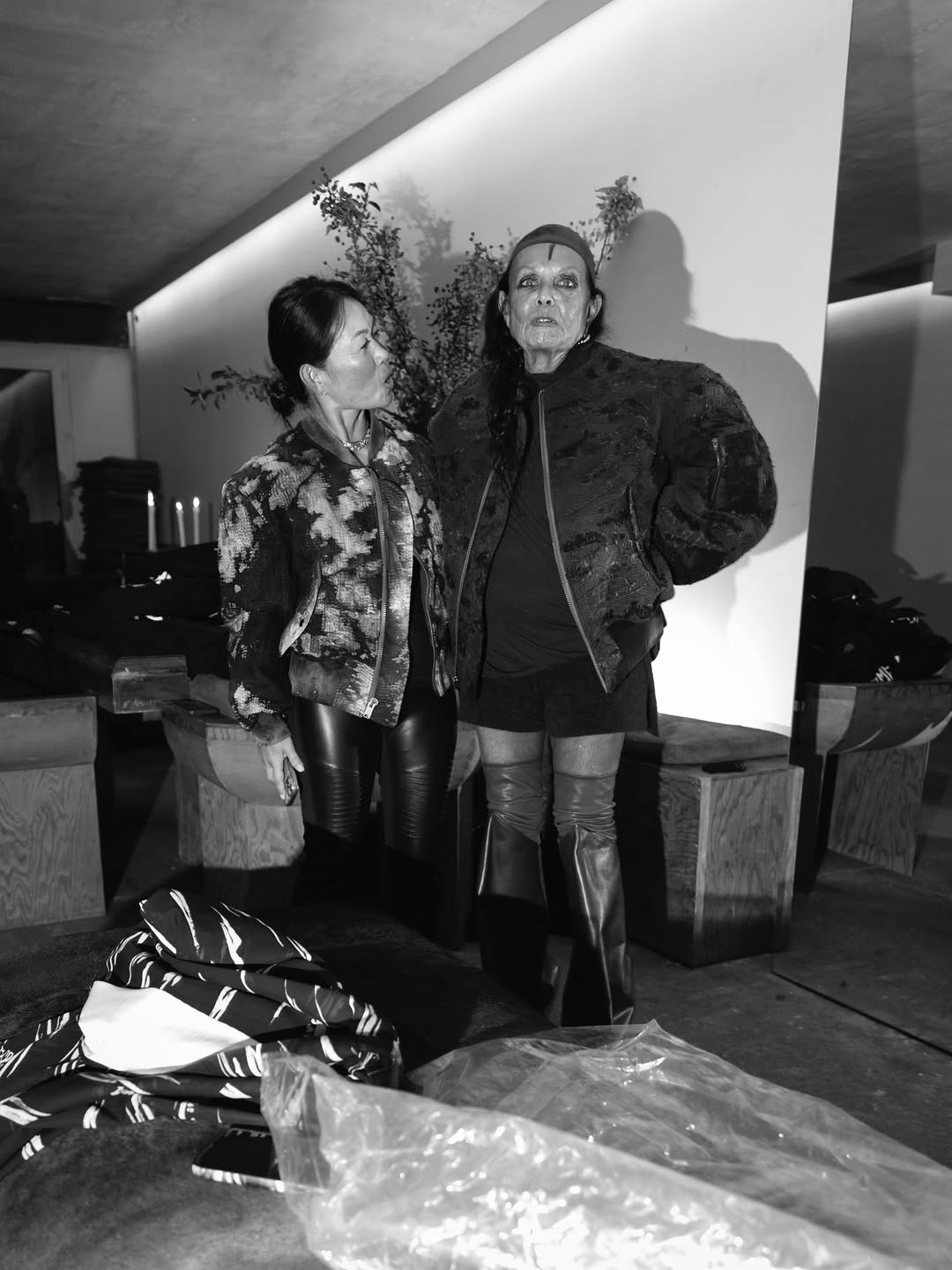 AMC MARKET 
PFW LAUNCH PARTY PT 1
3 OCTOBER 2025

WE WERE SO PROUD TO CELEBRATE OUR NEW BRAND AMC MARKET AMONGST FAMILY AND FRIENDS DURING THE PARIS SHOWS. THANK YOU TO ALL WHO BRAVED THE RAIN AND TRAFFIC CHAOS TO WET THE BABY’S HEAD WITH US. SPECIAL THANK YOU TO RICK AND MICHÈLE FOR THEIR UNWAVERING SUPPORT. NOW GET OVER TO WWW.AMCMKT.COM AND BUY SOMETHING ;)

@A.M.C.MARKET

PHOTOS @CALLVALERIO

#AMCMKT
