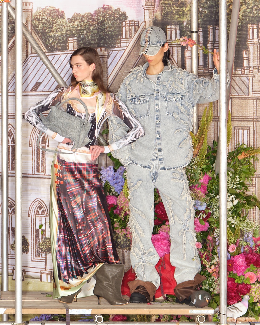 @glennmartens x @hm 

Incredibly proud to have been a part of making this happen. Such a fun and inspiring project. Special thanks to Anna Soderstrom, Glenn, Johnny and Ursina … EPIC !

Creative Director @glennmartens
Photographer/Director @johnnydufort
Art Direction @sandbergtimonen
Stylist @ursinagysi
Casting @a.m.c.casting 
Hair @cyndiaharvey
Makeup @thom.walker
Movement @m.j.h.a.r.p.e.r
Production @bellhouseltd

#AMCCasting