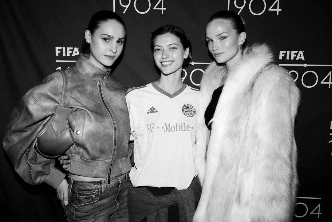 Thank you to everyone who came out to celebrate the FIFA World Cup draw and holiday season with us, FIFA 1904, VFILES and AMC MARKET 

@FIFA1904.VFILES
@VFILES
@A.M.C.MARKET

📍 12 Mercer St is now open to shop all 3 brands !! Limited time only !!

Photos by @annahenders0n

#amccasting #fifa1904 #vfiles #amcmarket #12mercerst #popup