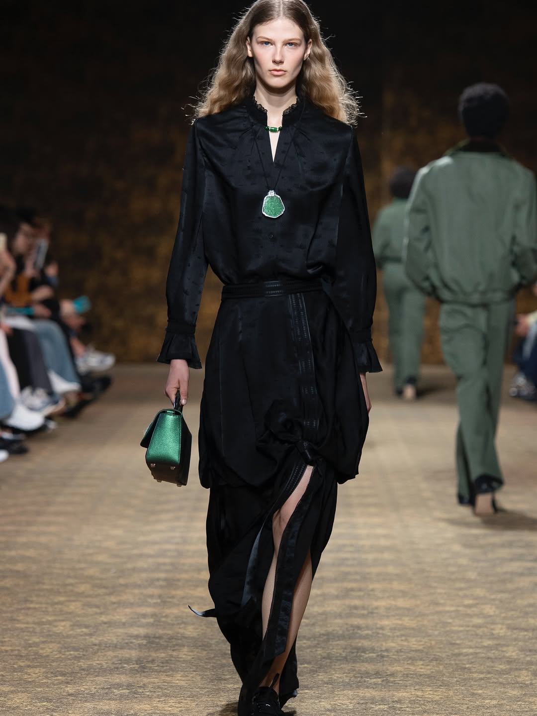 @shiatzychen FW26

@verodidry
@laurentphilippon
@mariaduhart
@sebperrinparis
@lamodeenimages