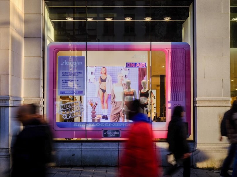 POV: That feeling when you go viral IRL 😏💖👀

Some of our amazing campaigns out in the wild - but we couldn’t have done it alone!

Featuring — 
@sloggi shot by @haninastudio 
@meandem shot by @carlaguler 
@ascotracecourse shot by @carlaguler 
@pepsi shot by @haninastudio 
@melanomauk_official shot by @karisbeau 
@converse_europe shot by @yanavannuffel 
@wrigleysextra_deutschland shot by @juanitarichards_