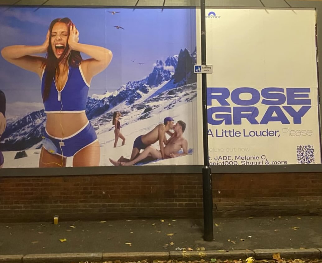 From BEACH to GLACIER 🏖️➡️🗻⛷️ album cover shoot ‘A little louder, please’ @rosegray_ 

Production by us @aandrcreativeproduction shot by our super talented @yanavannuffel @aandrcreativeagency 

#rosegray #chamonix #snow #shoot #photography #photographer #photoshoot #albumcover #album #coverart