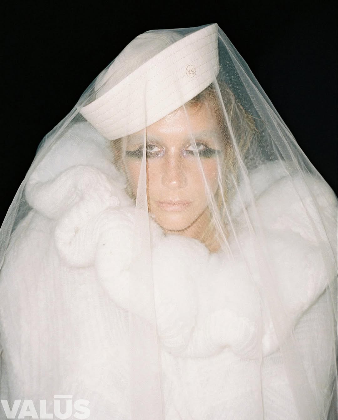 Phil + Sara X Kesha for VALŪS Nov. 25