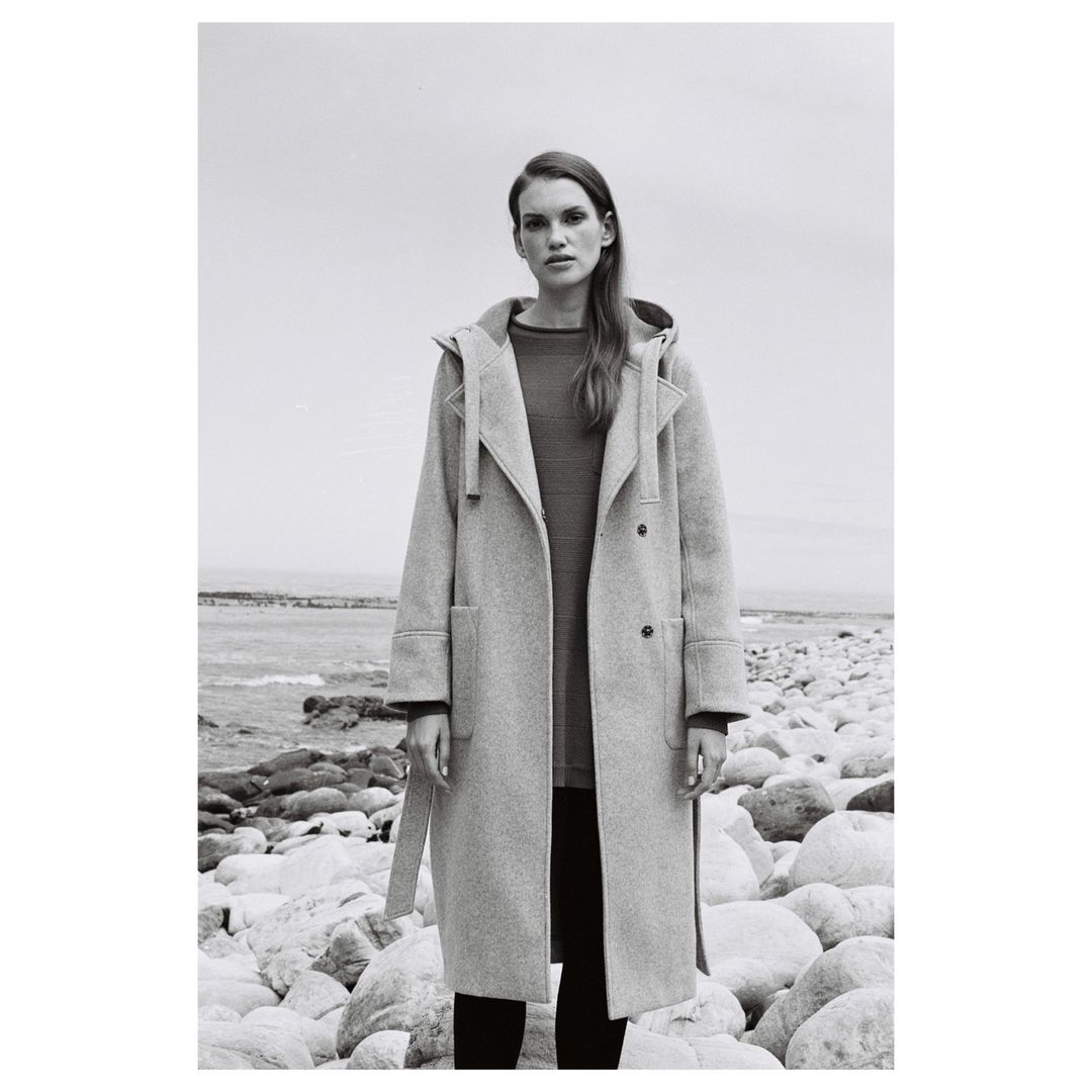 Truworths |  Apr. 23