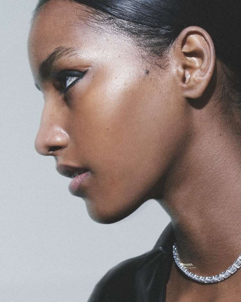 Truworths |  May. 24