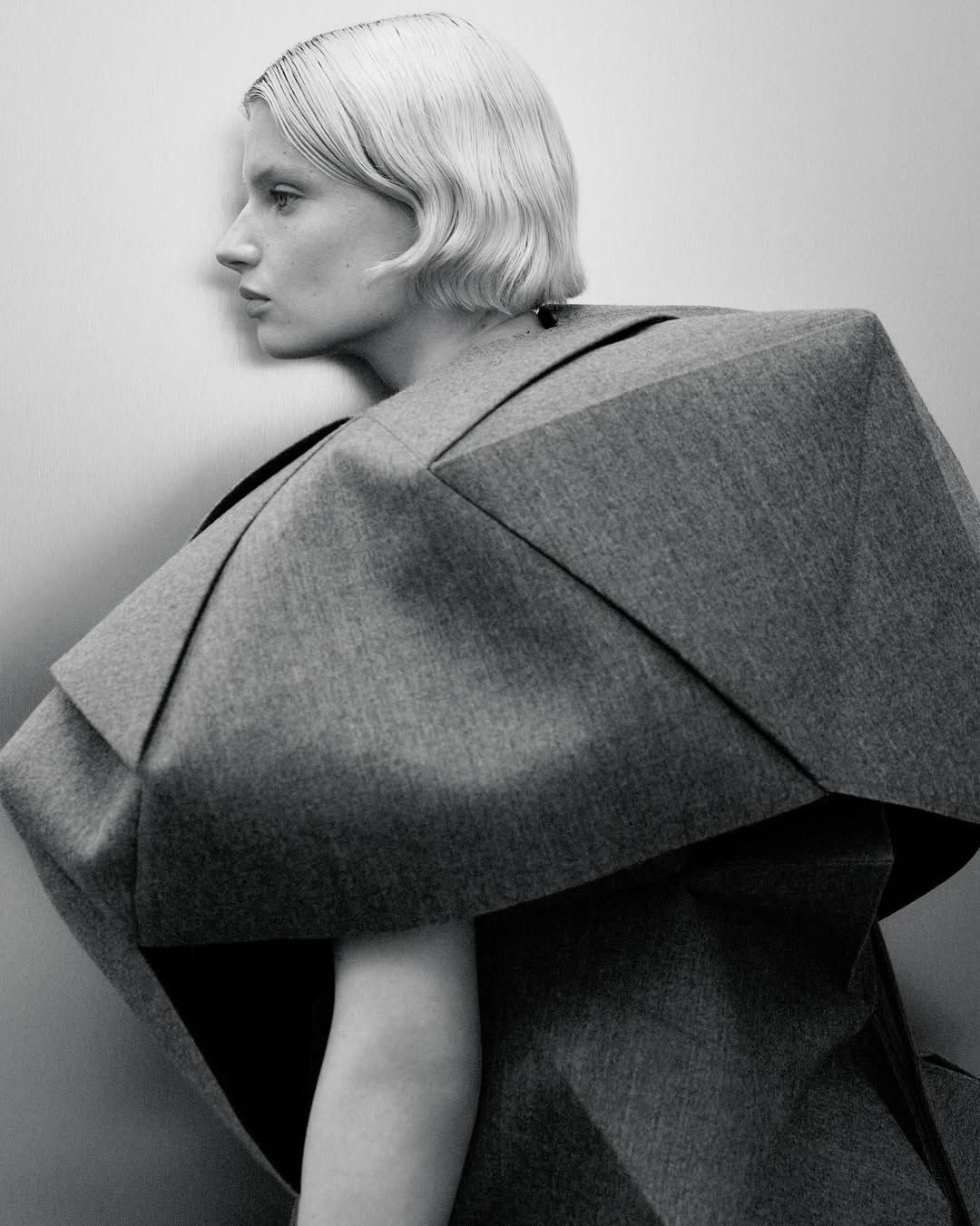 Purple Magazine Out now
The Analog Issue #44 F/W 2025-26

@purplefashionmagazine
@ozpurple
@commedesgarcons
Modeled by @milavaneeten

Style by @naomi_itkes
Setdesign by @felixgesnouin
Make up by @williambartelmakeup
Hair by @nicophilippon
Lights by @olofosterlind
Lights by @kurt_lavastida
@lundlundagency
Retouch @ Linjepunkt Stockholm

Thanks @ozpurple