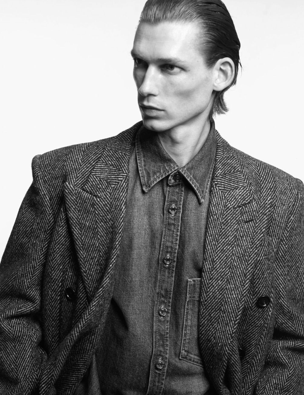 @dapperdanmagazine issue # 32

Glory @rockmenparis & Tancrede Scalabre  @successmodels 
 
Photography by David Ferrua @davidferrua
Fashion by Chiara Ficola @chiaraficola
Grooming by Tomoko Hoama @wiseandtalented
Makeup by Anga Borodina @saintgermain
Casting by Alexandra Sandberg alexandrasandbergcasting 
#alexandrasandbergcasting