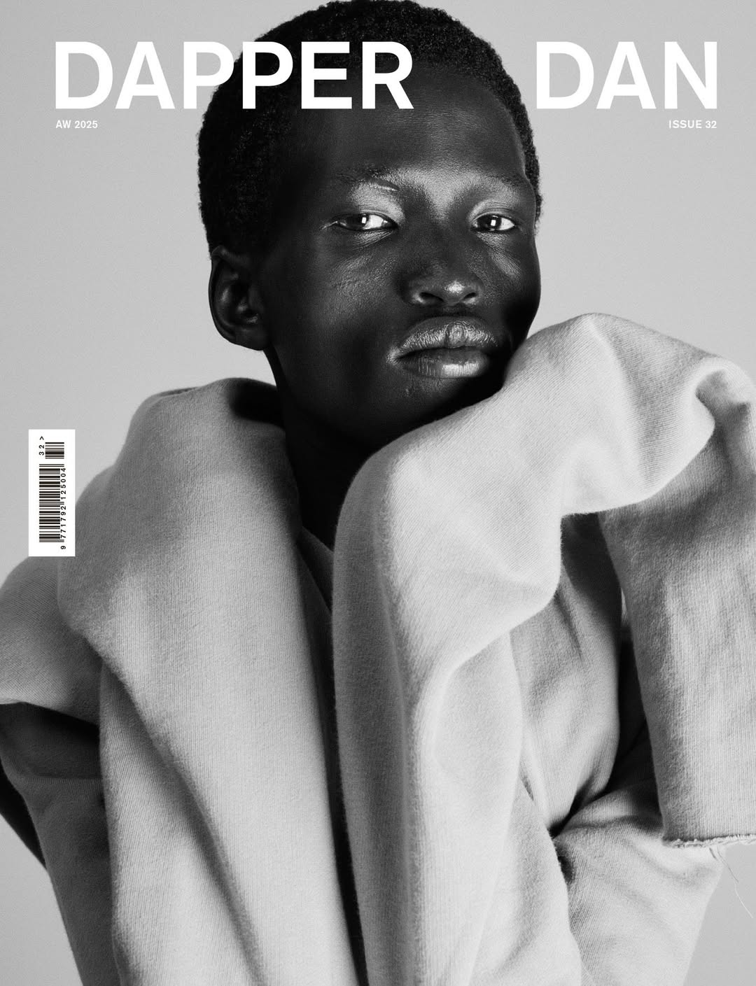 DAPPER DAN 32 #AW25

Mamuor Awak in @rickowensonline

Photography by @vassiliskaridis
Fashion by @nicholasgeorgiou_
Interview by @poeticallypunk
Grooming by @sforstellar at @dtales_creativeagency
Modelled by @maamuor at @elitemodelworld for @dapperdanmagazine 
Casting by @alexandrasandbergcasting
Production by @evatremouli
Photographer’s assistant @yiouliit
Stylist’s assistants @chrysa.chr and @dynnodada

All clothes Rick Owens AW 2017 @rickowensonline

#dapperdanmagazine #alexandrasandbergcasting