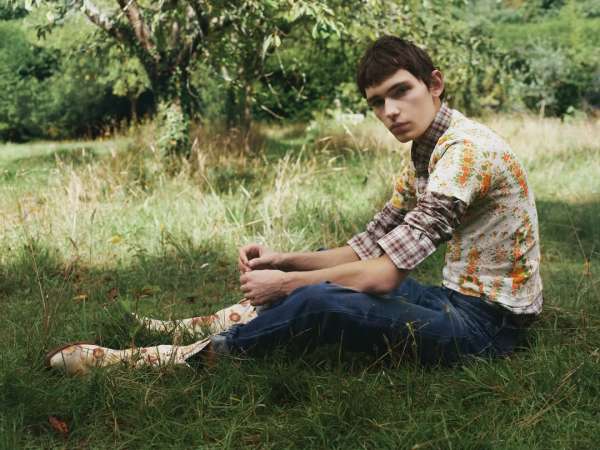 Model Noah Bates in Prada for SSAW AW25, ph...