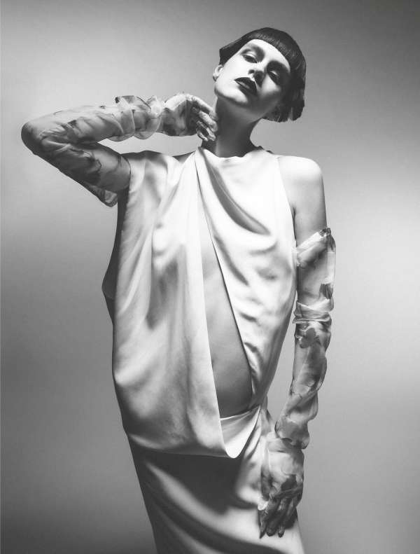 Beautiful Merel Roggeveen starring in April...