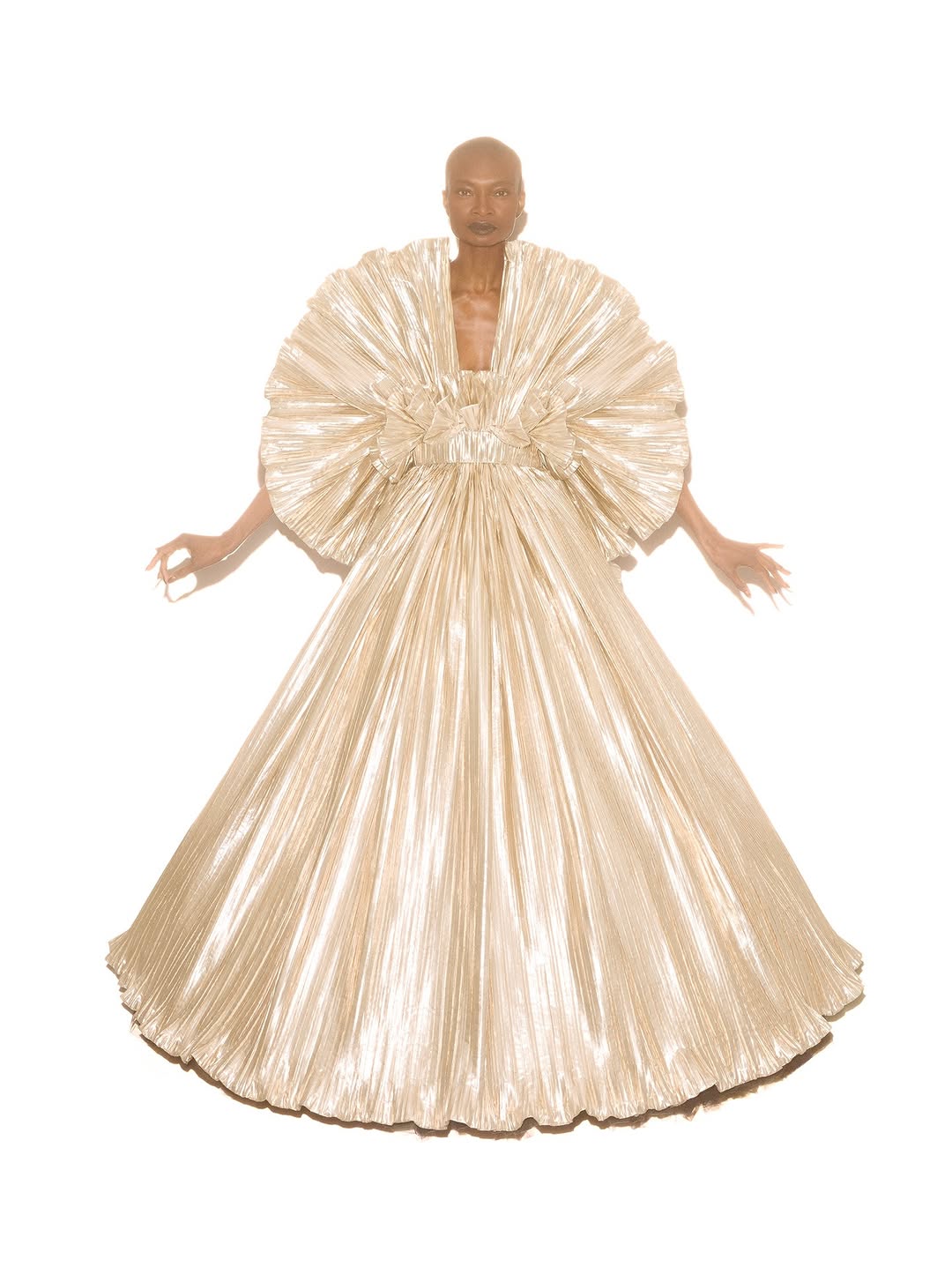 Beautiful Debra Shaw starring in SSAW26 #SSAWmagaz...