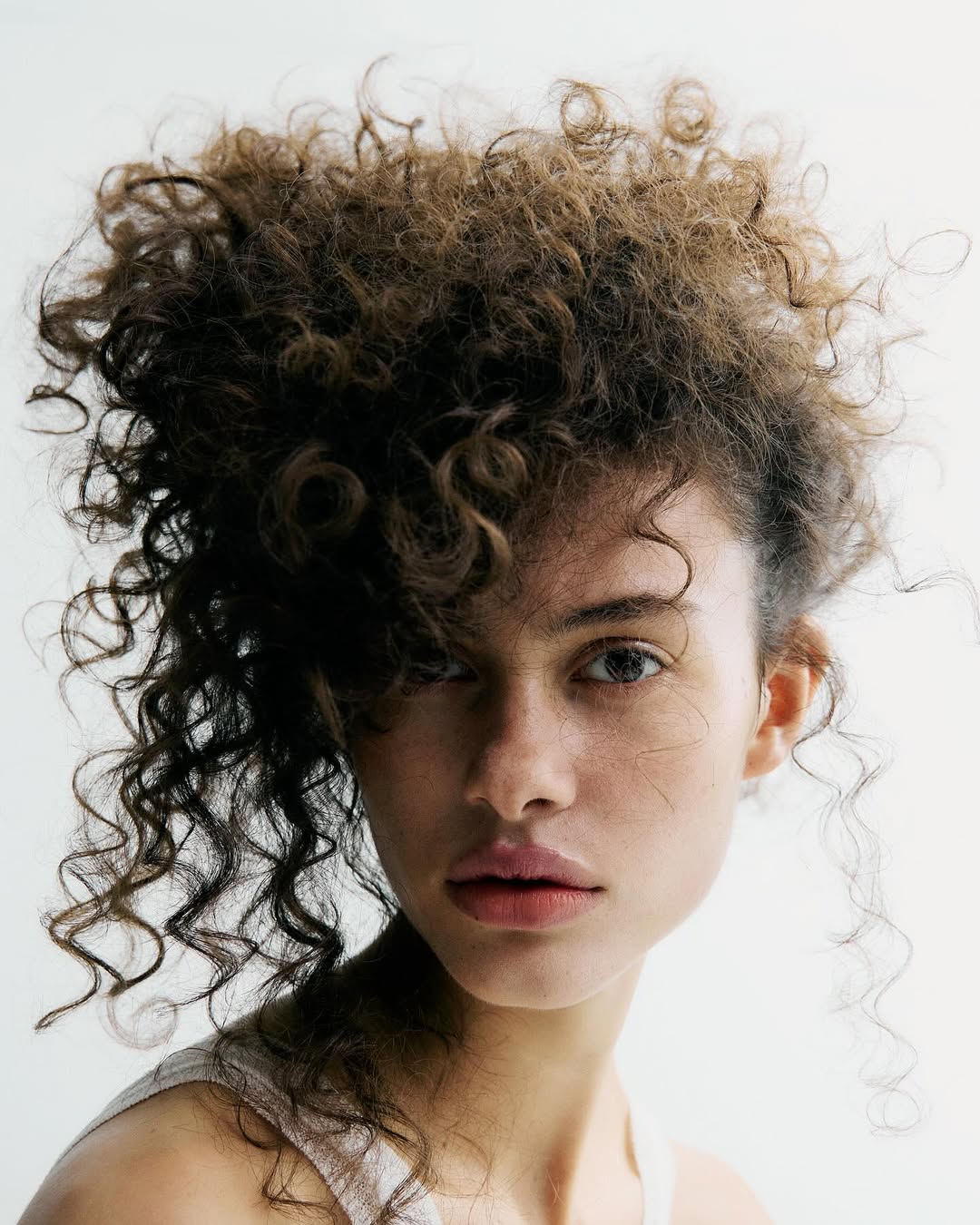 <a href="/alizee-omaly">Alizée Omaly</a> <span style="text-transform: none; white-space: nowrap;">Dec. 25</span>