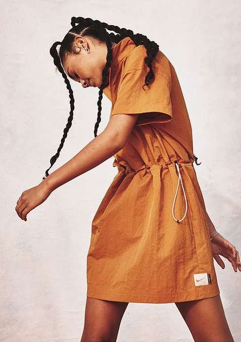 Dick's Sporting Goods |  May. 22