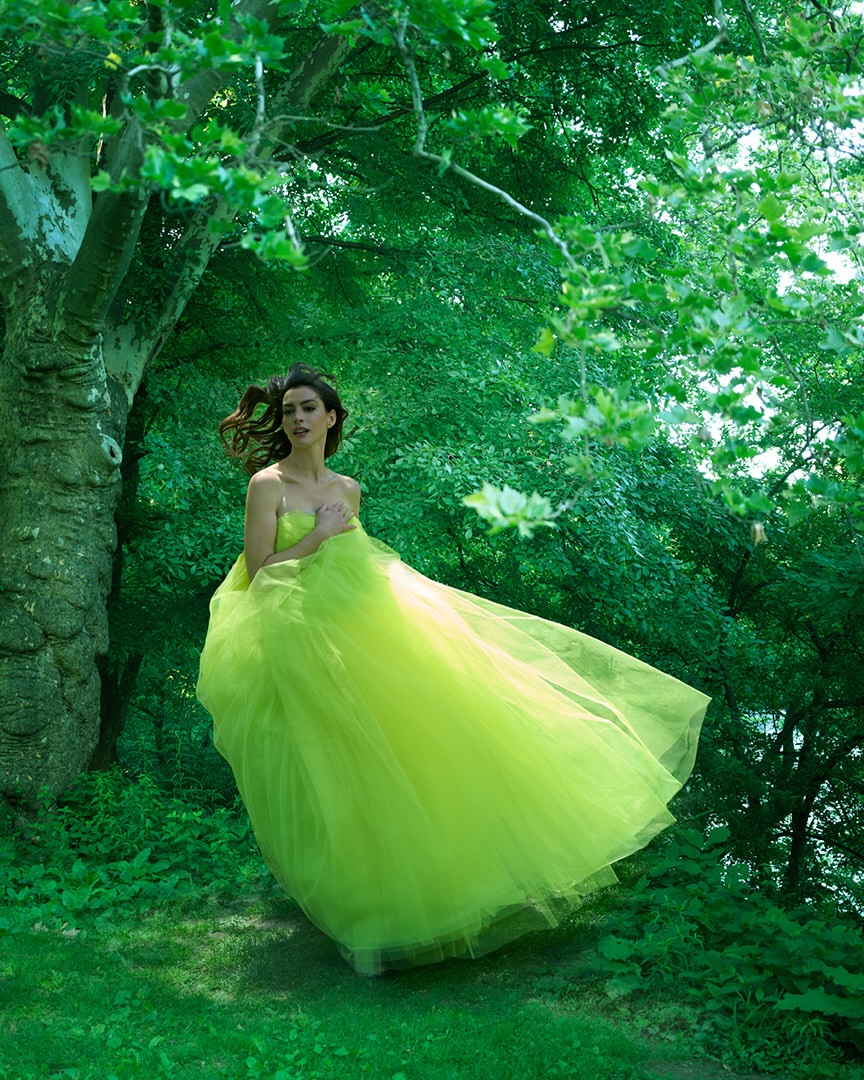 Annie Leibovitz X Anne Hathaway for Vogue US Jul. 25