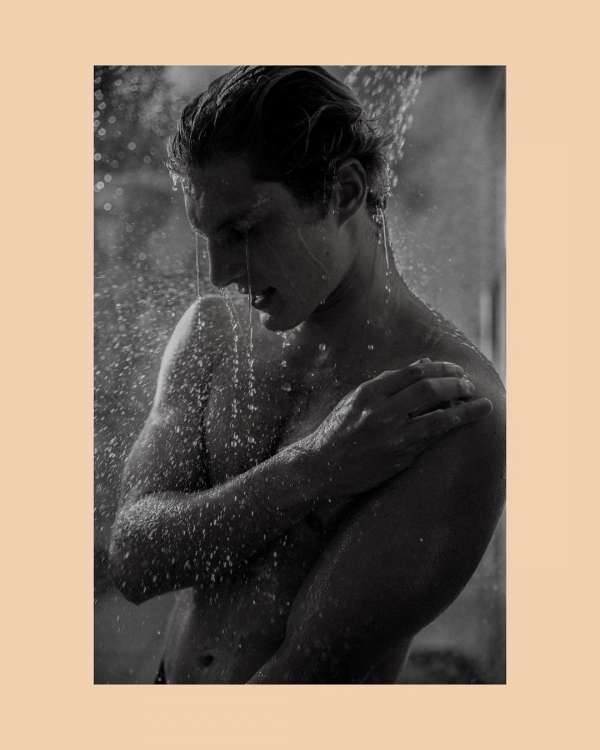 Ali Mitton