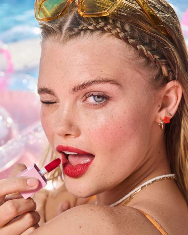Ali Mitton