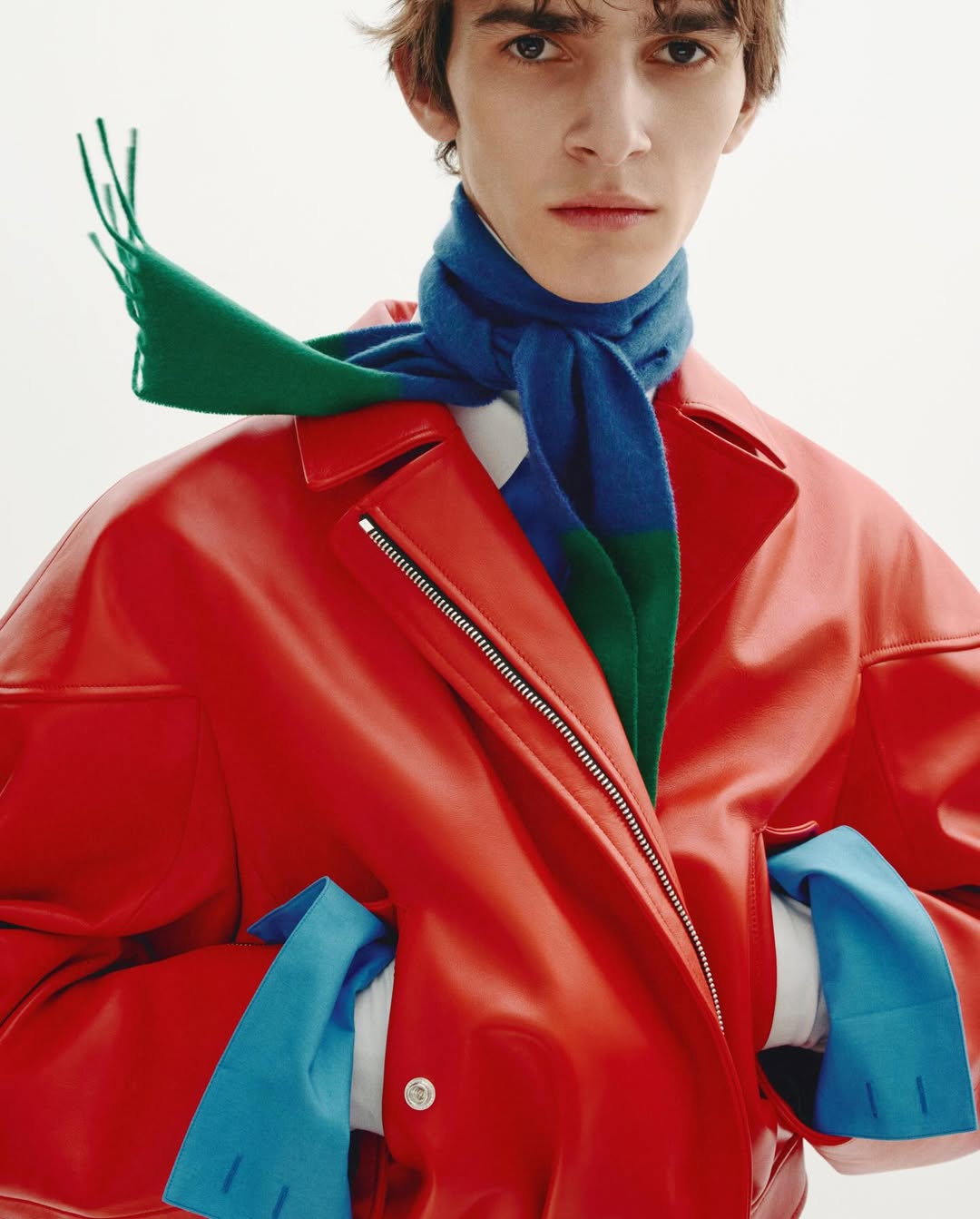 Celine Printemps 2026 Collection

Creative Director: #MICHAELRIDER
Artistic Direction: @may_be
Photographer: @victor_brun_
Director: @pablotapiapla
Stylist: @brian__molloy
Hair Stylist: @duffy_duffy
Makeup Artist: @lucia_pieroni
Set Design by: @felixgesnouin

Production by: @apstudioinc