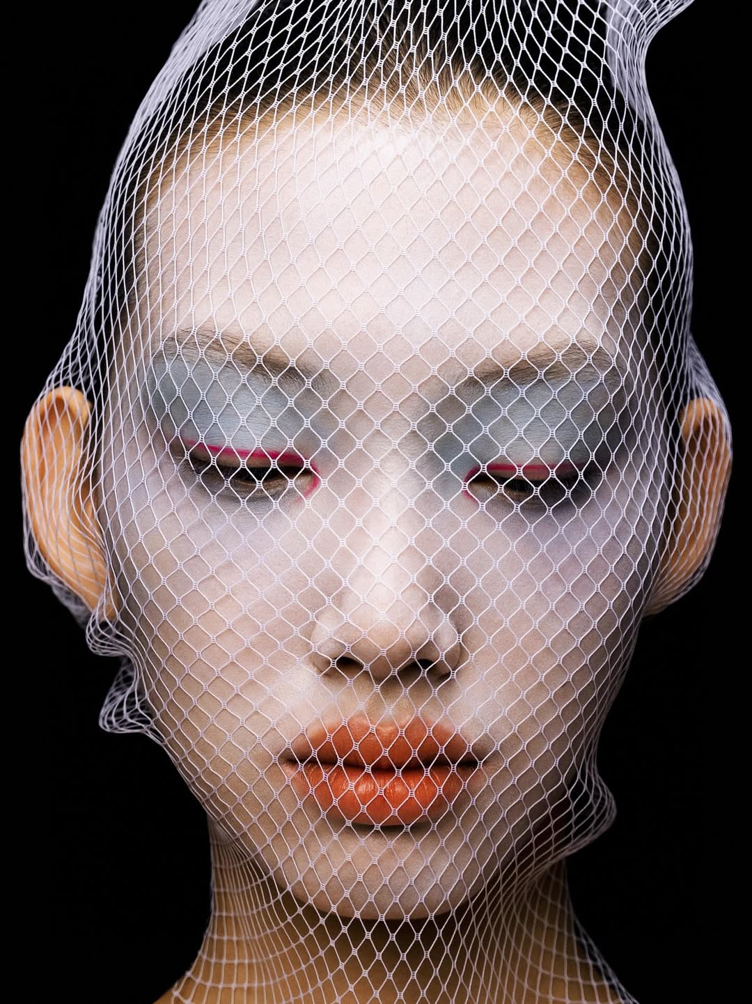 @officialbyredo presents Mojave Ghost

Photography: @zhonglin_
Styling: @zhangylily
Hair Stylist: @jawaraw
Makeup Artist: @luciapicaofficial
Manicurist: @jessicatrochut_nailartist
Set Design/Floral Designer: @studiovegete

Production by: @apstudioinc