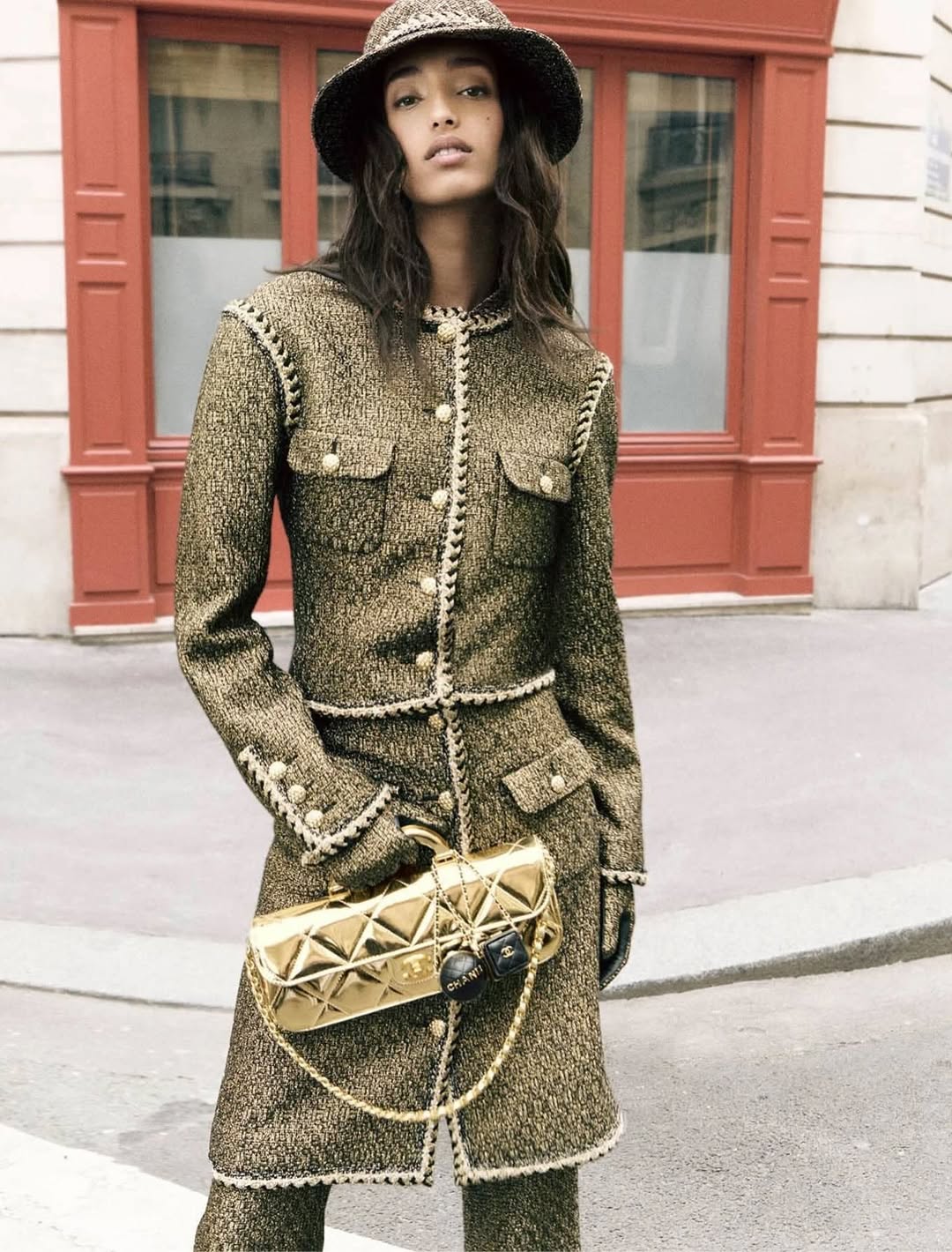 Chanel Fall Winter 25 Campaign featuring @mona_tougaard

Photographer: @mikaeljansson
Creative Director: @jbtalbourdet
Styling: @malinajoseph
Hair Stylist: @anthonyturnerhair 
Makeup Artist: @karinwesterlundd 
Manicurist: @anatolerainey 

Production by: @apstudioinc