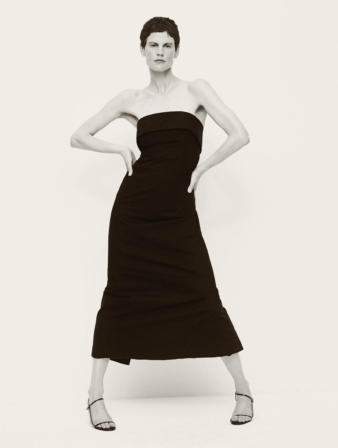 @goop featuring @saskiadebrauw

Photographer: @drewvickers
Creative Director: @angel.jhang
Styling: @angel.jhang
Groomer: @cyrillaloue
Props Stylist: Celeste Girot

Production by: @apstudioinc