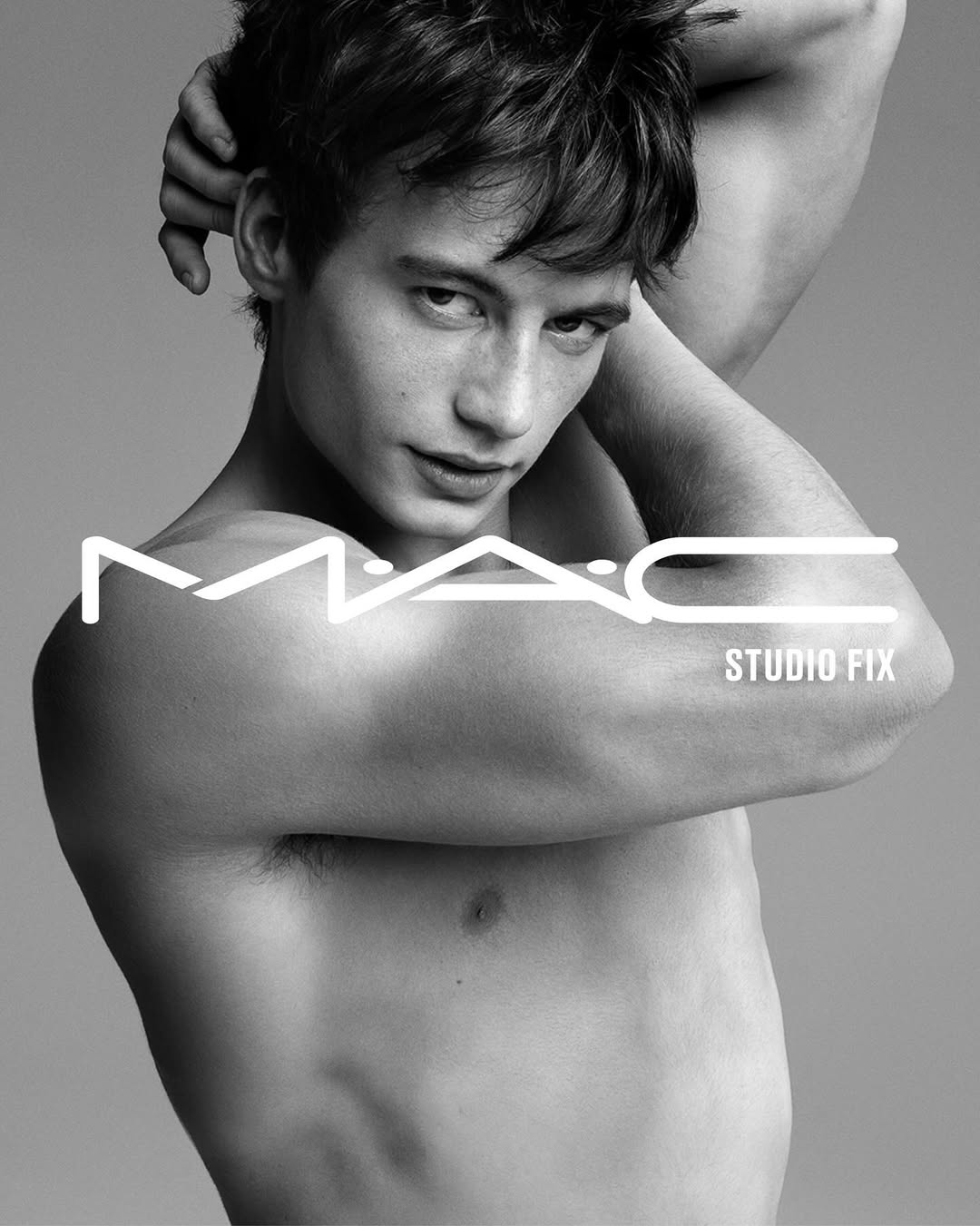 @maccosmetics Studio Fix Campaign

Photographer: @inezandvinoodh
Director: @tylerkohlhoff
Stylist: @nicolaformichetti
Makeup Artist: @fulviafarolfi
Hair Stylist: @jamespecis
Manicurist: @deborahlippmann
Set Design: @mattjacksonmattjackson

Produced by: @apstudioinc