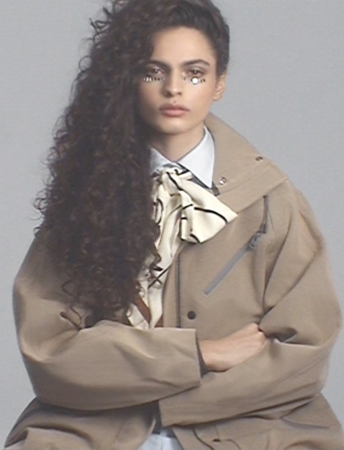 W Magazine, Look Sharp 

Photographer: @sharnaosborne
Styling: @raeboxer
Editor in Chief: @saramoonves
Visuals & Content Director: @_a_b_g
Creative Directors at Large: 
@kevintekinel @charleslevai
Writer: @sandraballentine
Hair: @ryanmitchellhair
Makeup: @patmcgrathreal
Models: 
@iamcarolmonteiro
@iammariaaraujo
@imnotgrace
@libbyybennett 
@avashipp
@ali__dansky
@saniquedill
@valeriescherzinger
Casting: @ashleybrokaw
Set Design: @spencervroomanstudio
Production: @apstudioinc
W VOLUME 5: THE ORIGINALS ISSUE