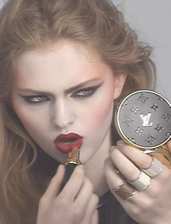 W Magazine, Look Sharp 