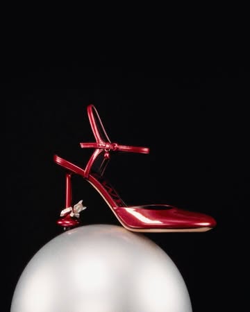 @loewe Holiday Campaign