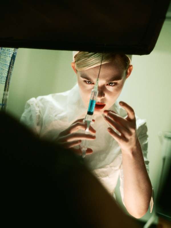 W VOLUME ONE: THE BEST PERFORMANCES ISSUE  ...