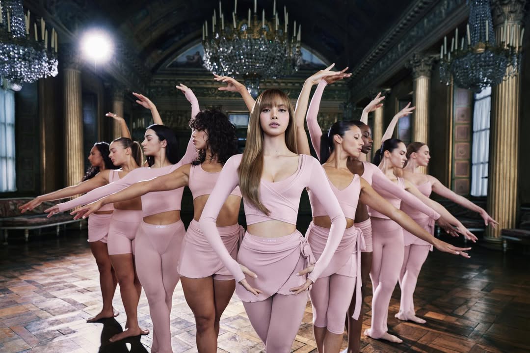 @lalalalisa_m for Nike SKIMS Spring 26’