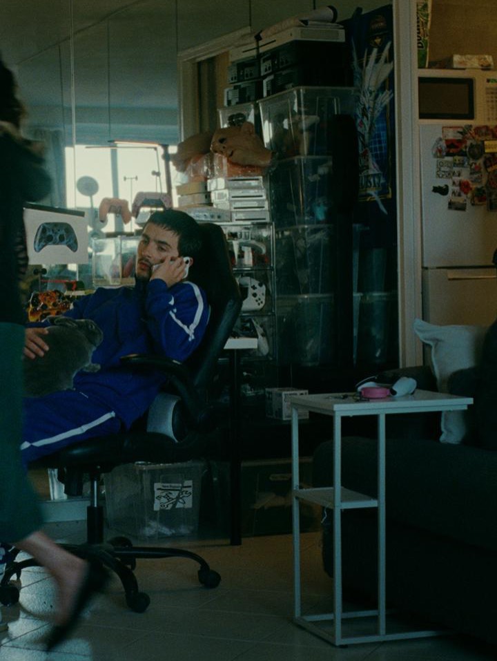 W Magazine 2026 Directors Issue starring @tchalamet
Directed and photographed by #JoshSafdie
Director of Photography: @ryanmariehelfant
Styling: @miyakobellizzi
Editor in Chief: @saramoonves
Editor at Large: #LynnHirschberg
Creative Directors at Large: @kevintekinel
@charleslevai
Writer: @michael_hainey
Hair: @italogregorio
Makeup: @kyrapanchenko_mkup
Manicure: @honeynailz
Casting: @jv8inc
Production Design: @adamterrence
Prop Stylist: @mabelandmichael
Colorist: @jasoncolourists
@electric_colour
Special thanks to @bulletproofcomics
Production: @apstudioinc
W VOLUME TWO 2026: THE DIRECTORS ISSUE