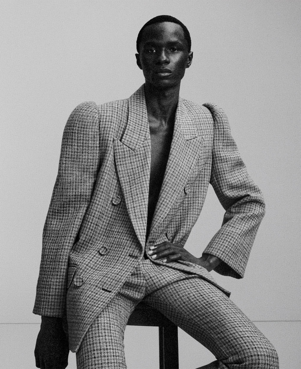 Autoportrait II for Acne Paper Issue 21

Photographer: @malickbodian
Stylist: @robbiespencer
Hair: @vpintomoreira
Makeup: @ammydrammeh
Production: @apstudioinc
