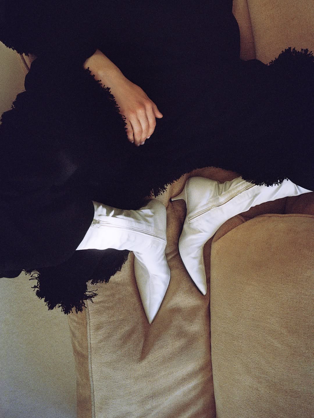 Celine Hiver 2026 by #MichaelRider

Photographer: @zoeghertner
Image & Casting Director: @samuel_ellis
Art Direction: @may_be
@kevintekinel
@charleslevai
Stylist: @brian__molloy
Hair: @hollismithhead
Makeup: @thomasdekluyver
Production: @apstudioinc