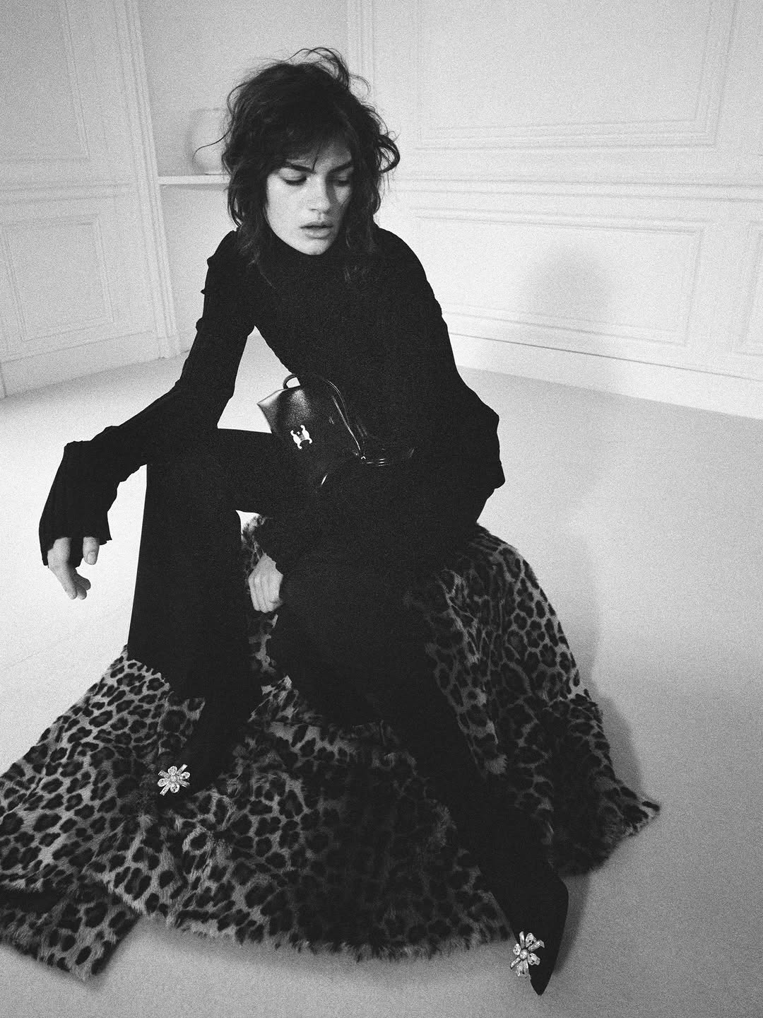 Celine Hiver 2026 by #MichaelRider

Photographer: @zoeghertner
Image & Casting Director: @samuel_ellis
Art Direction: @may_be
@kevintekinel
@charleslevai
Stylist: @brian__molloy
Hair: @hollismithhead
Makeup: @thomasdekluyver
Production: @apstudioinc
