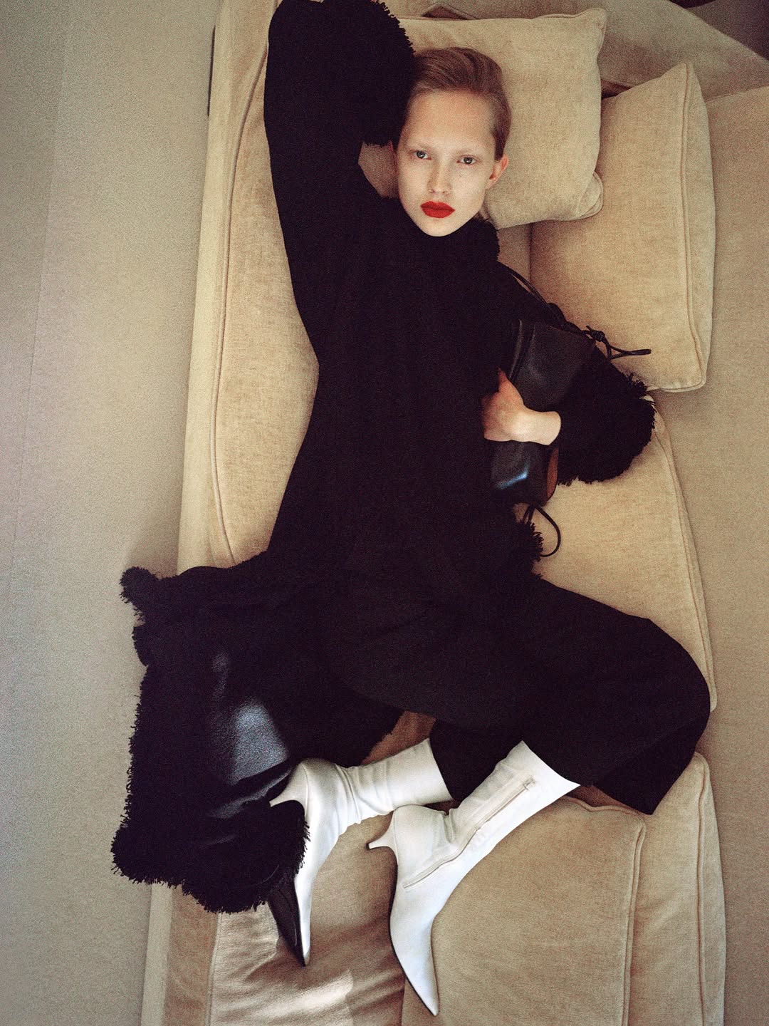 Celine Hiver 2026 by #MichaelRider

Photographer: @zoeghertner
Image & Casting Director: @samuel_ellis
Art Direction: @may_be
@kevintekinel
@charleslevai
Stylist: @brian__molloy
Hair: @hollismithhead
Makeup: @thomasdekluyver
Production: @apstudioinc