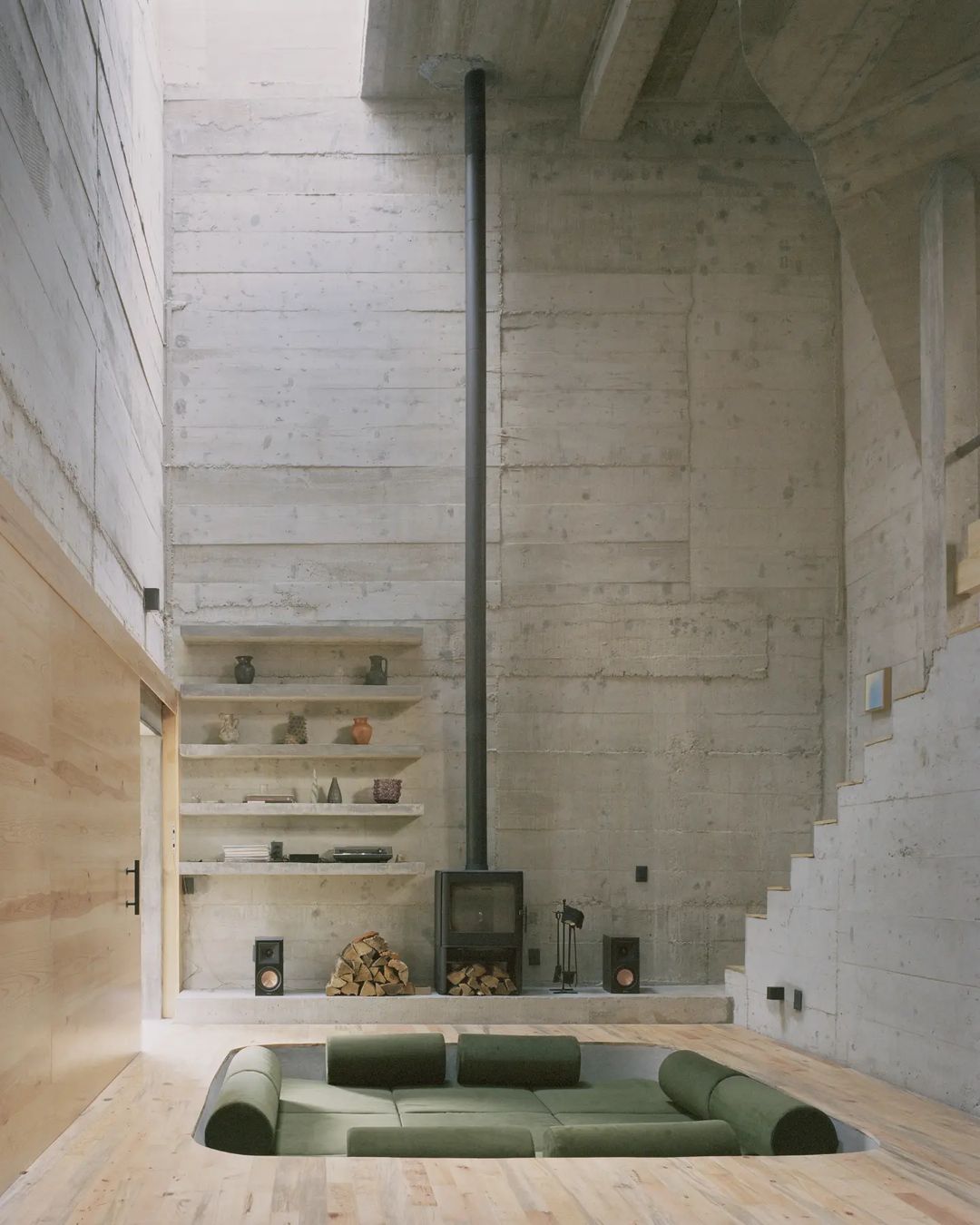 Ludwig Godefroy |  Mar. 23