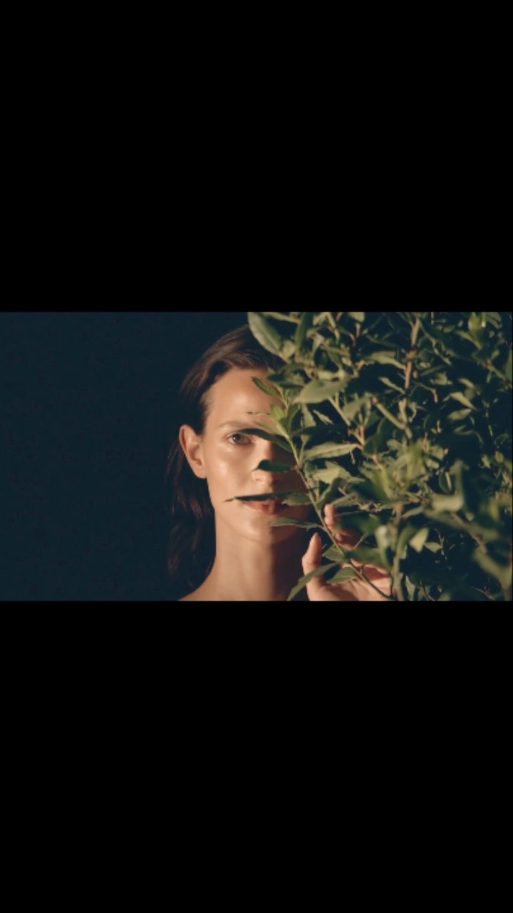 LOEWE Perfumes |  Sep. 22