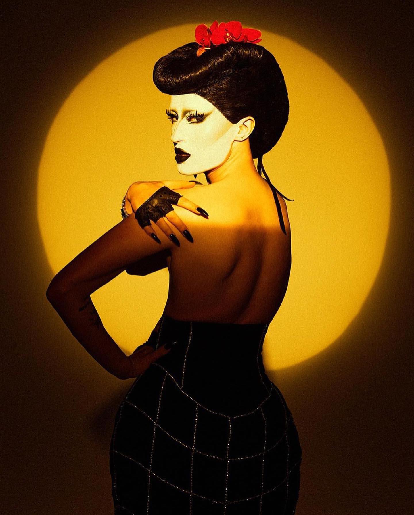 Numéro Netherlands |  Jun. 21