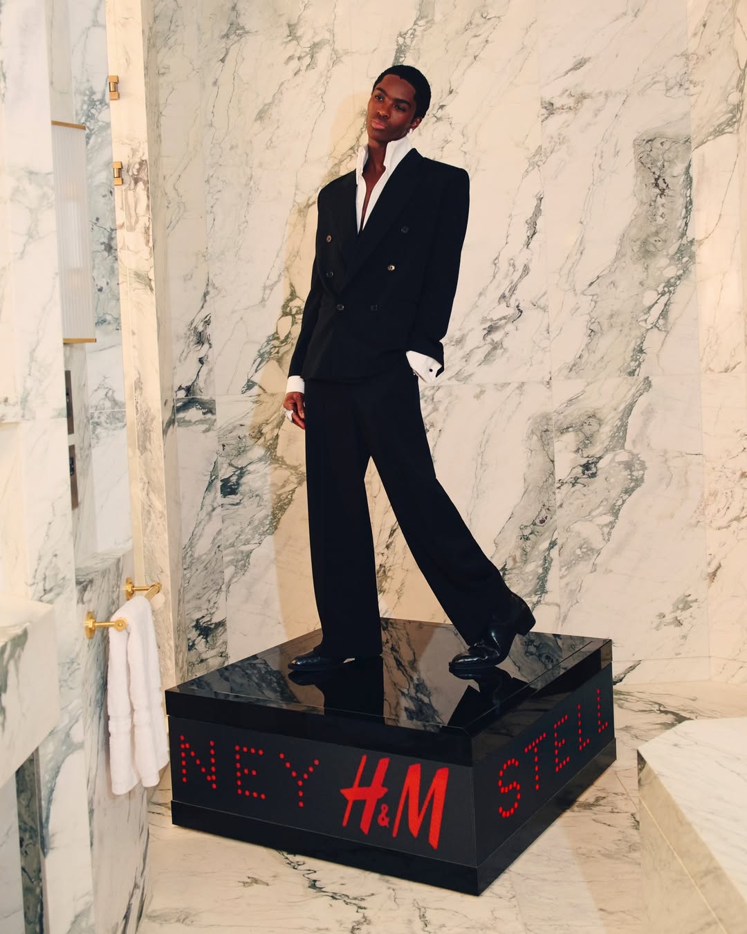 Joyce NG X H&M Dec. 25