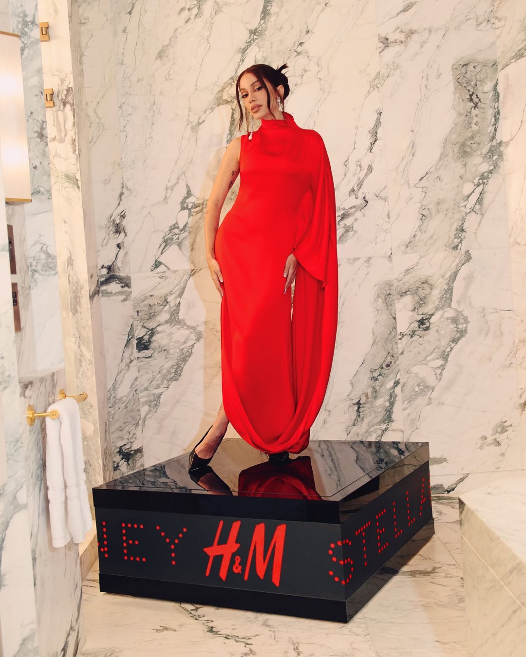 Joyce NG X H&M Dec. 25