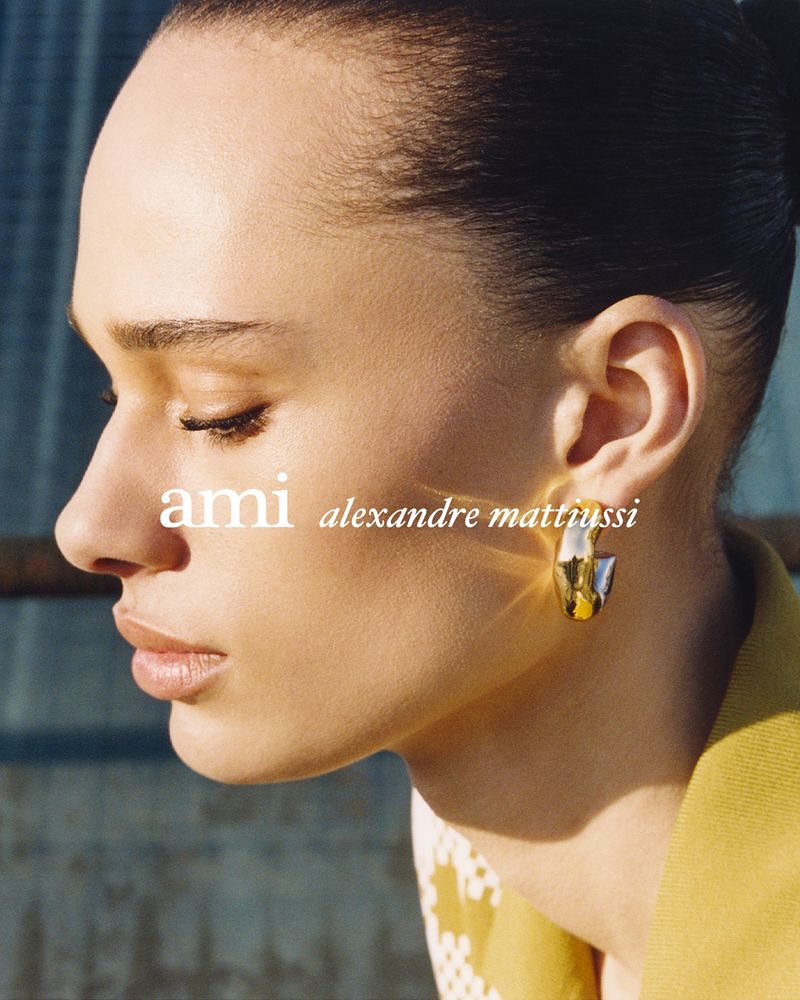Retouching for @amiparis SS25 Summer Capsule shot by @crista_leonard 

Designer @alexandremattiussi9
Photographer @crista_leonard 
Fashion Editor/Stylist @anitaszymczak_ 
Hair Stylist @vincentzimberlin 
Makeup Artist @adrienpinault 
Manicurist @loradesousa 
Model @annemaryaderibigbe, Nonso Ojukwu, @saulsymon 

#artificesparis #artificesprint #amiparis #cristaleonard #retouching #fashion