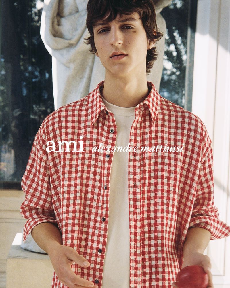 Retouching for @amiparis SS25 Summer Capsule shot by @crista_leonard 

Designer @alexandremattiussi9
Photographer @crista_leonard 
Fashion Editor/Stylist @anitaszymczak_ 
Hair Stylist @vincentzimberlin 
Makeup Artist @adrienpinault 
Manicurist @loradesousa 
Model @annemaryaderibigbe, Nonso Ojukwu, @saulsymon 

#artificesparis #artificesprint #amiparis #cristaleonard #retouching #fashion