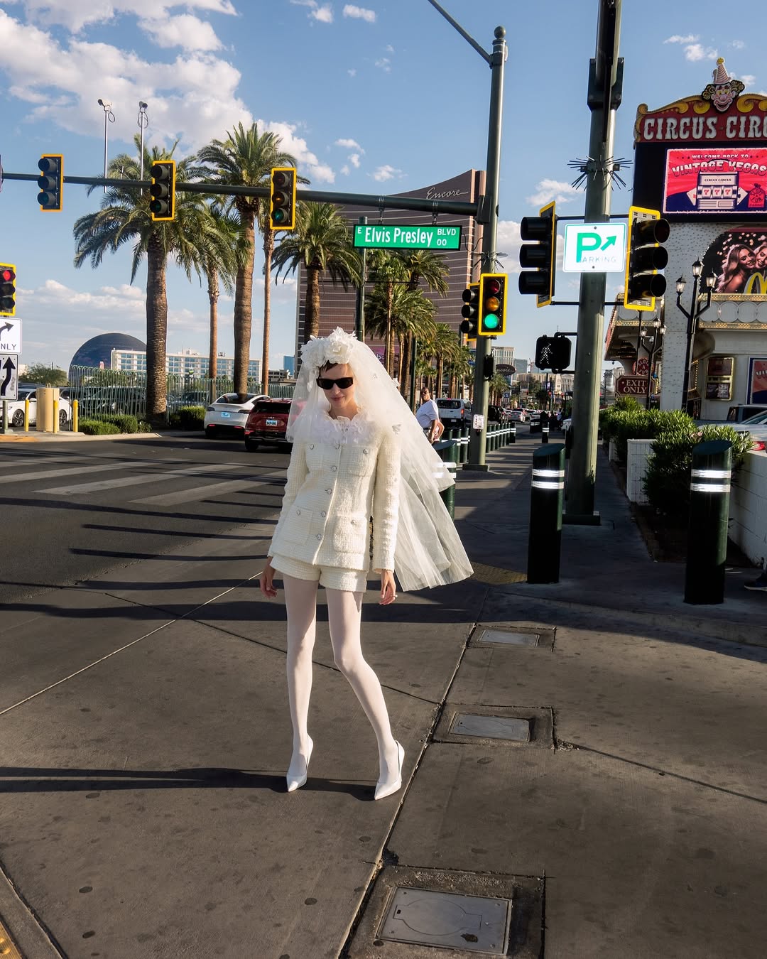 Post production and color suppression of @thetravelalmanac issue 26’s serie ‘Johny was our witness’ shot by @paul.kominek and @elanamityukova 

Styling & HMU @elanamityukova 

#artificesparis #artificesprint #thetravelalmanac #lasvegas #paulkominek #elanamityukova #postproduction