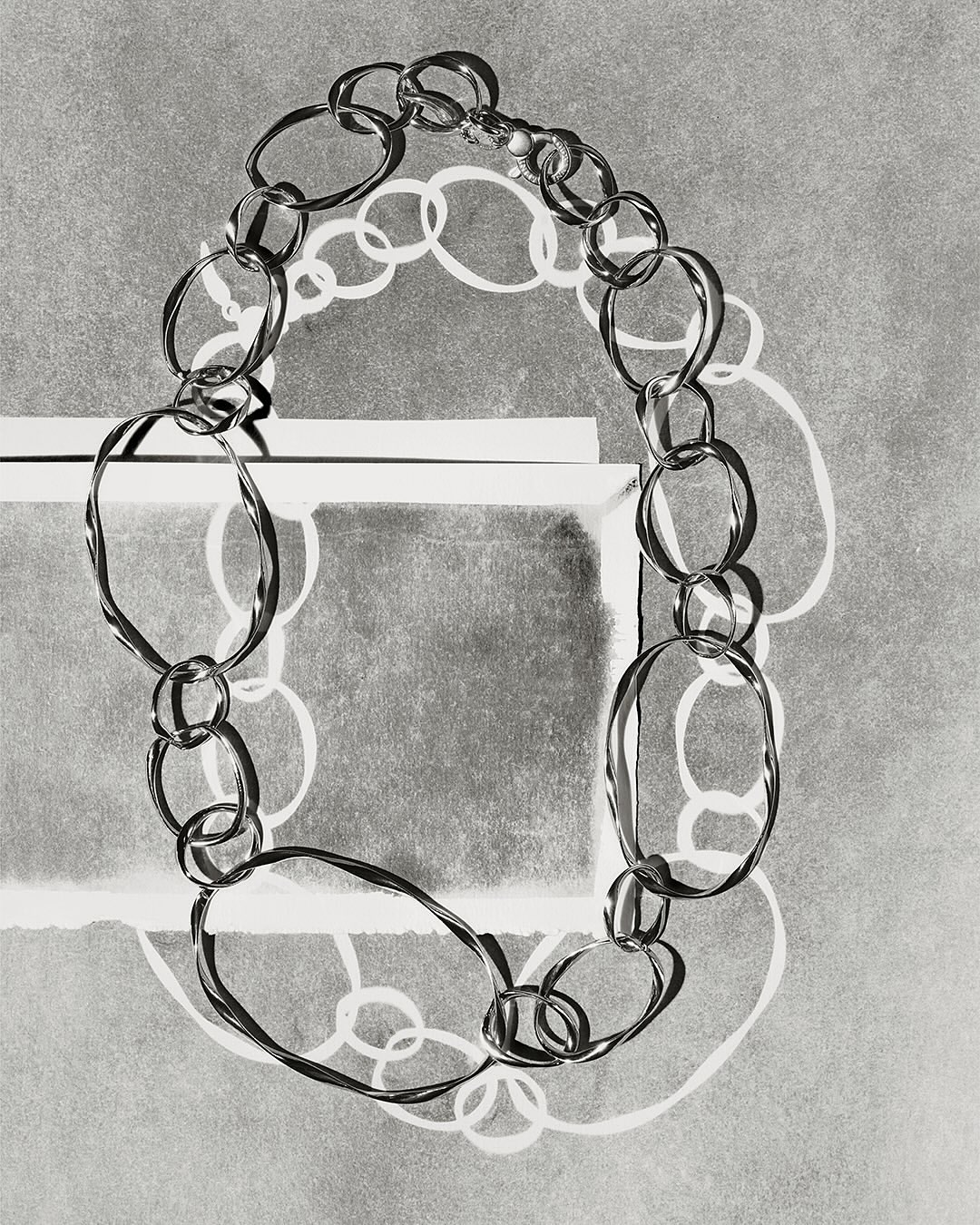 Retouching for @drepubblicait shot by @_hugomapelli 

Cyanotypes and dreams. 

Photographer @_HugoMapelli
Styling and Set design @LuneKuipers 
Photographer’s assistants @MarianaRomaoo, #EliseFilaferro.
Production @KartelParis 

#artificesparis #artificesprint #drepubblica #hugomapelli #cyanotype #retouching