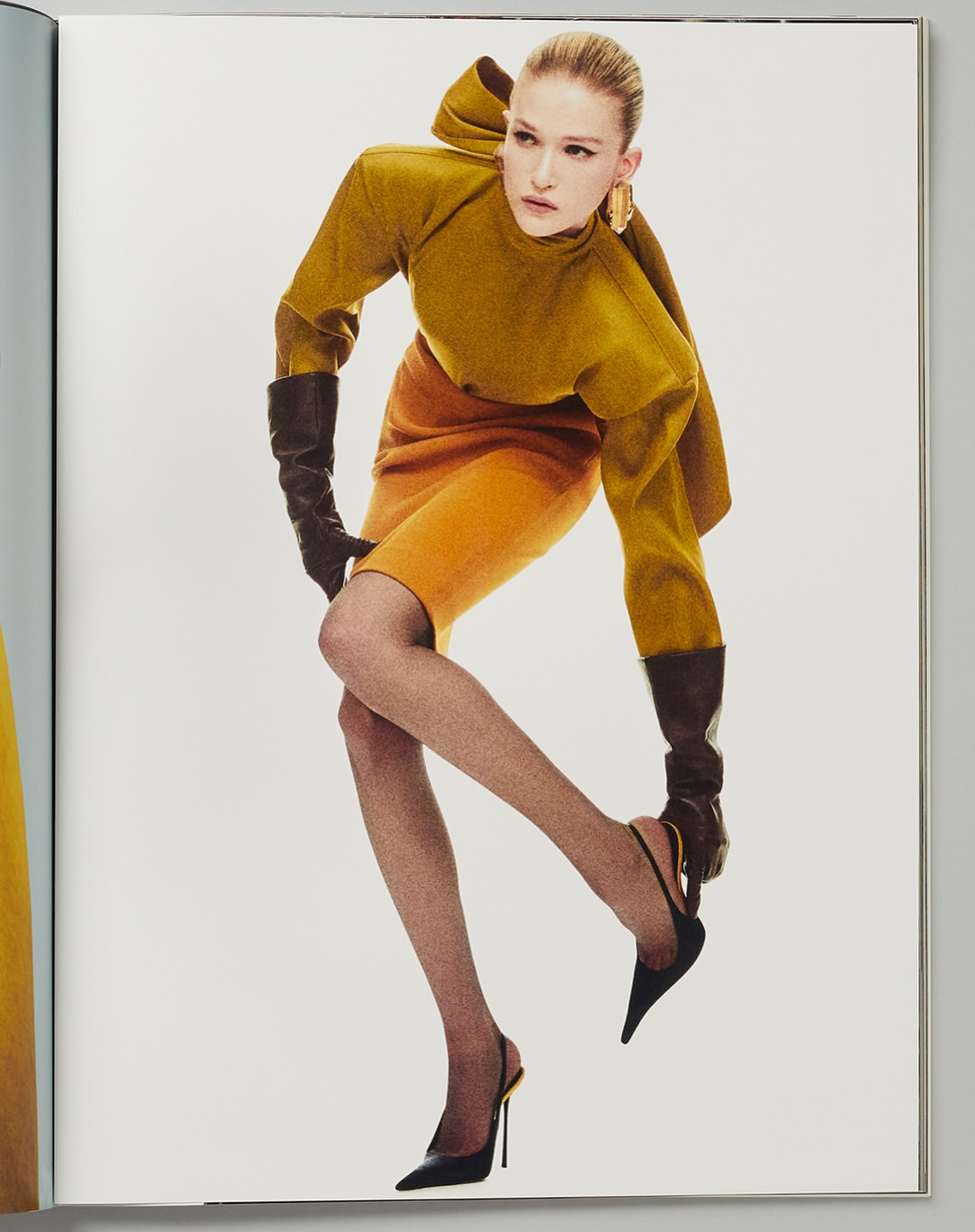 Color separation for Saint Laurent Women Winter 2025 Fittings book by SL editions

Photography by @avavanosdol and @markrkean. 

Women Winter 2025 Fittings offers an intimate look into the creation of Anthony Vaccarello’s winter collection for @ysl. Designed in the spirit of 80s and 90s fashion magazines, the book pairs impactful imagery with fine, sensual paper and photography that bridges advertising and editorial.

Available @saintlaurentbabylone 

#artificesparis #artificesprint #SLeditions #avavanosdol #markkean