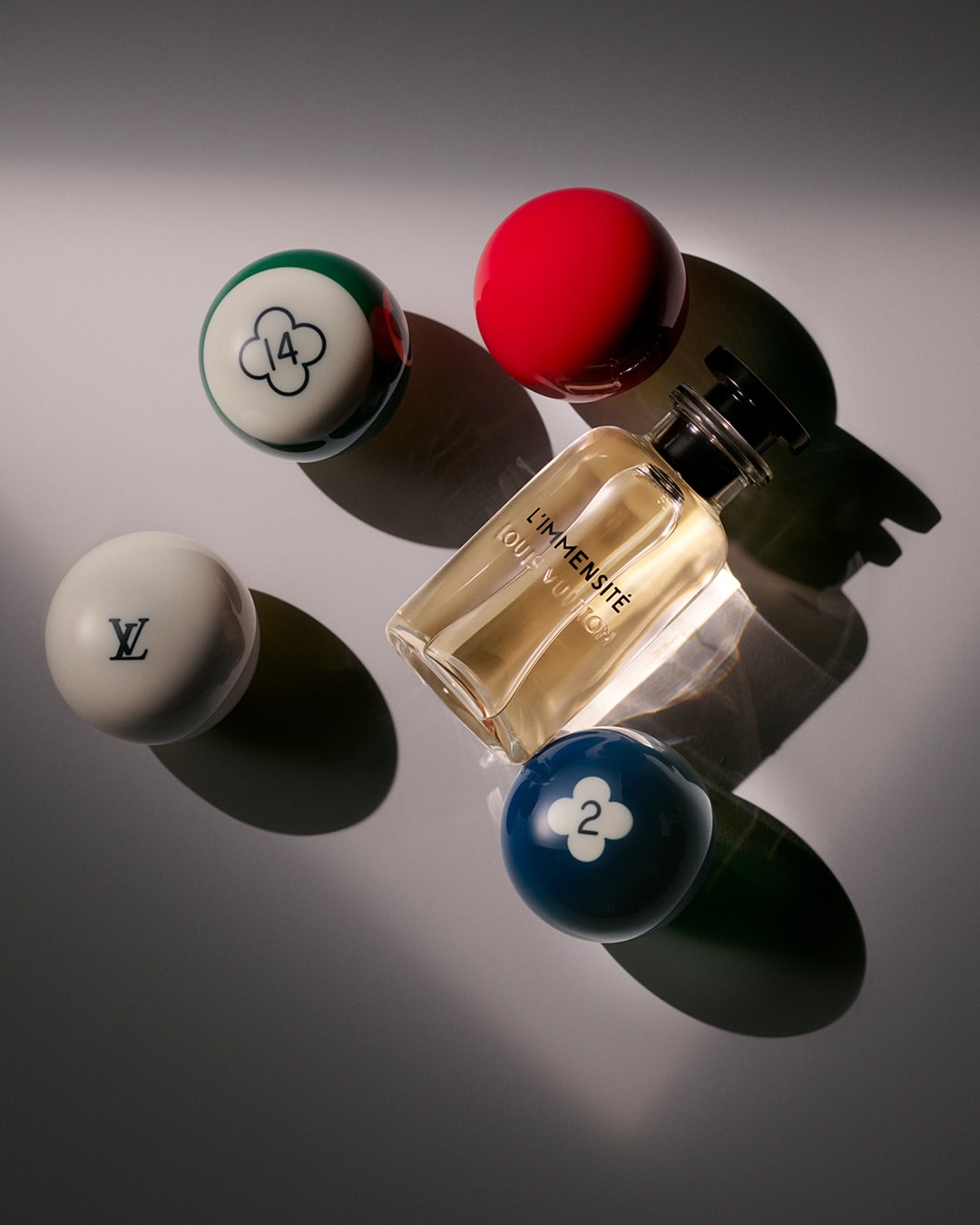 Post-production for @louisvuitton Valentine’s signature selection shot by @valentin_abad_ 

Art direction @revelmerlestudio  @_juliemerle_ @stef_revel itsmgx @22handlab 
Set design @juliettezakowetz 
Production @lambertlambert_ 
Louis Vuitton @gabrielleparmentier @aurelien.mh @romainkohl @bigclairo @solene.richard 

#artificesparis #artificesprint #louisvuitton #postproduction